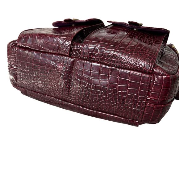 Kelly Moore Red Croc Embossed Patent Leather Classic Camera Bag - Picture 9 of 11
